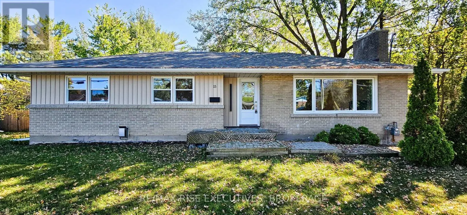 15 LOYALIST AVENUE