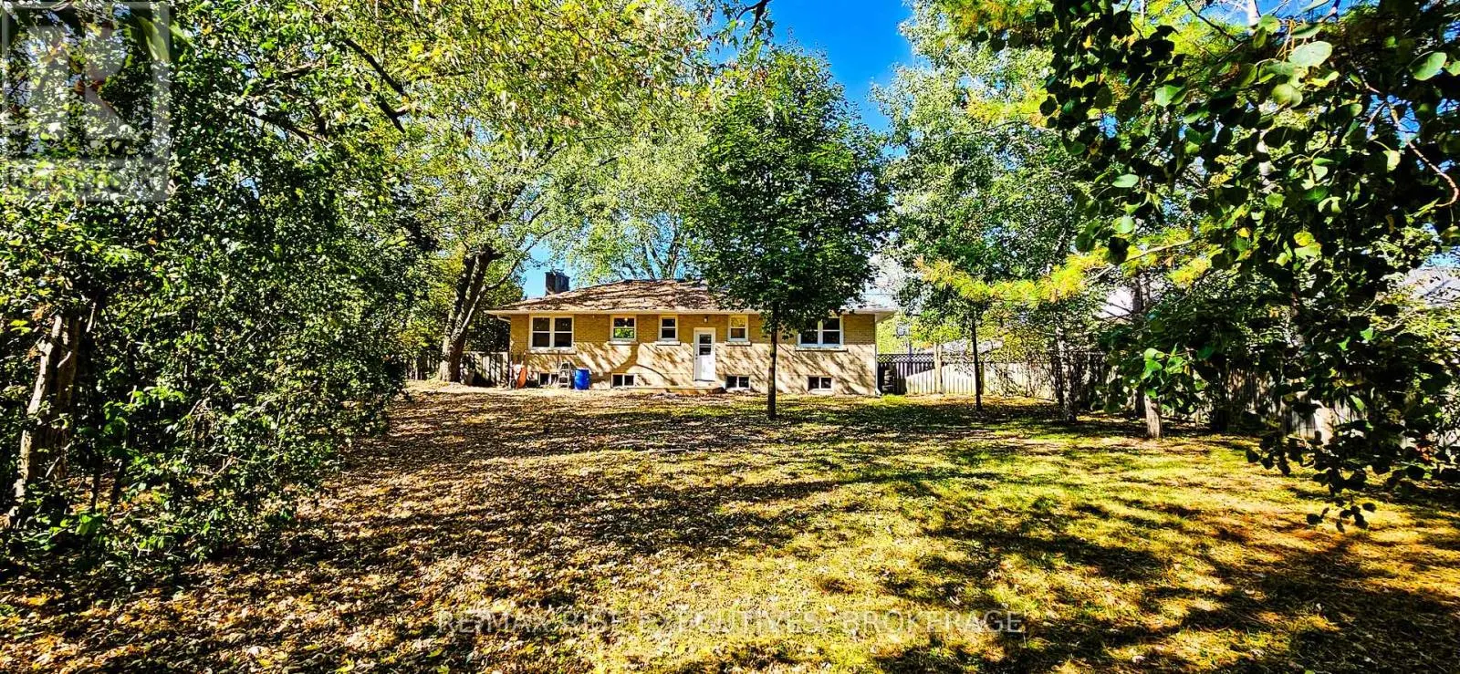 15 LOYALIST AVENUE
