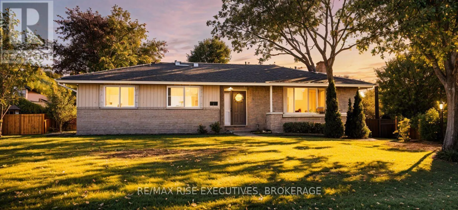 15 LOYALIST AVENUE
