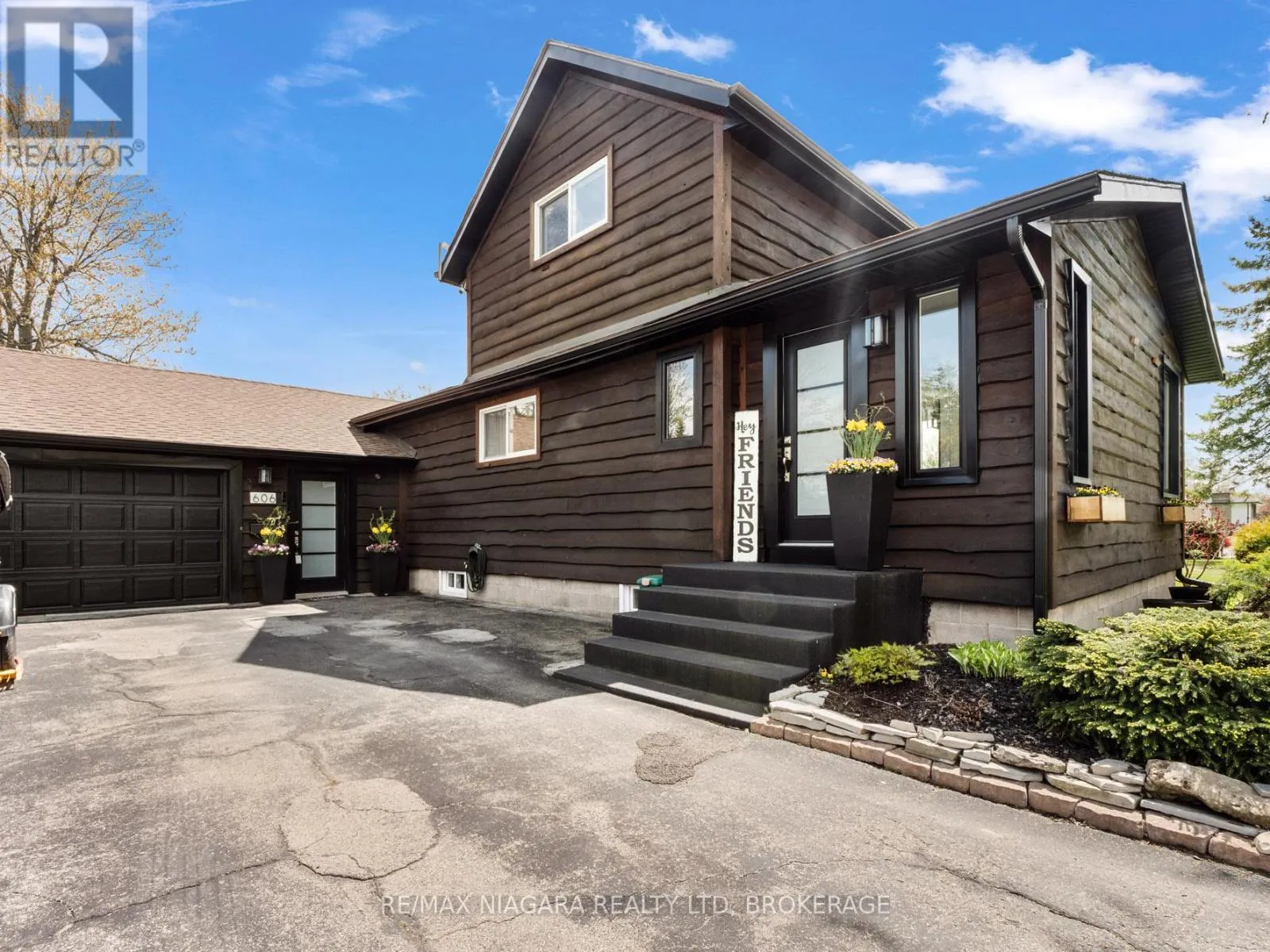 606 SCOTT AVENUE