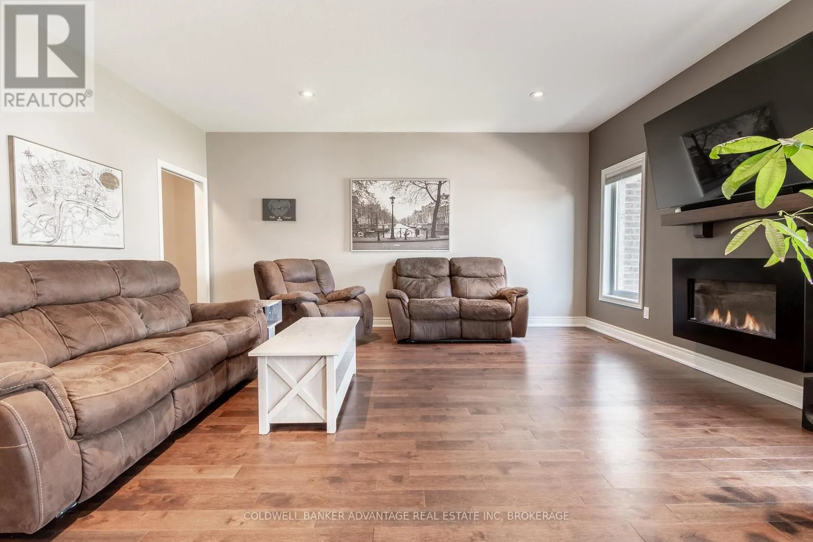 135 FOREST RIDGE COURT