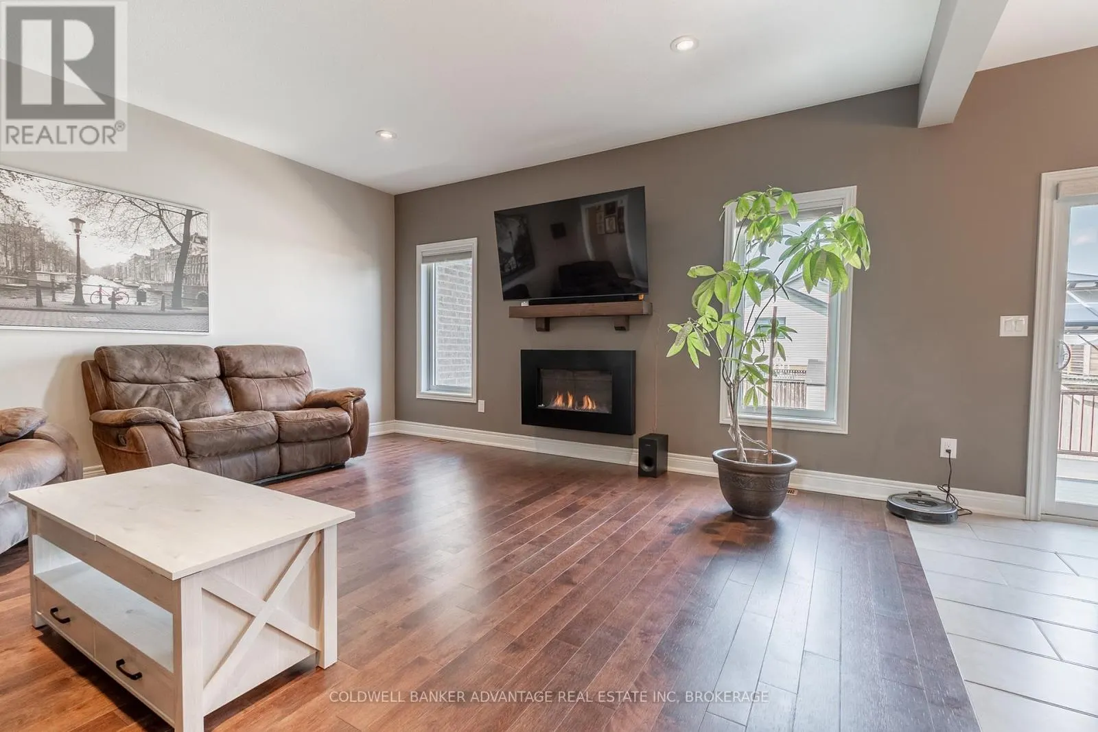 135 FOREST RIDGE COURT