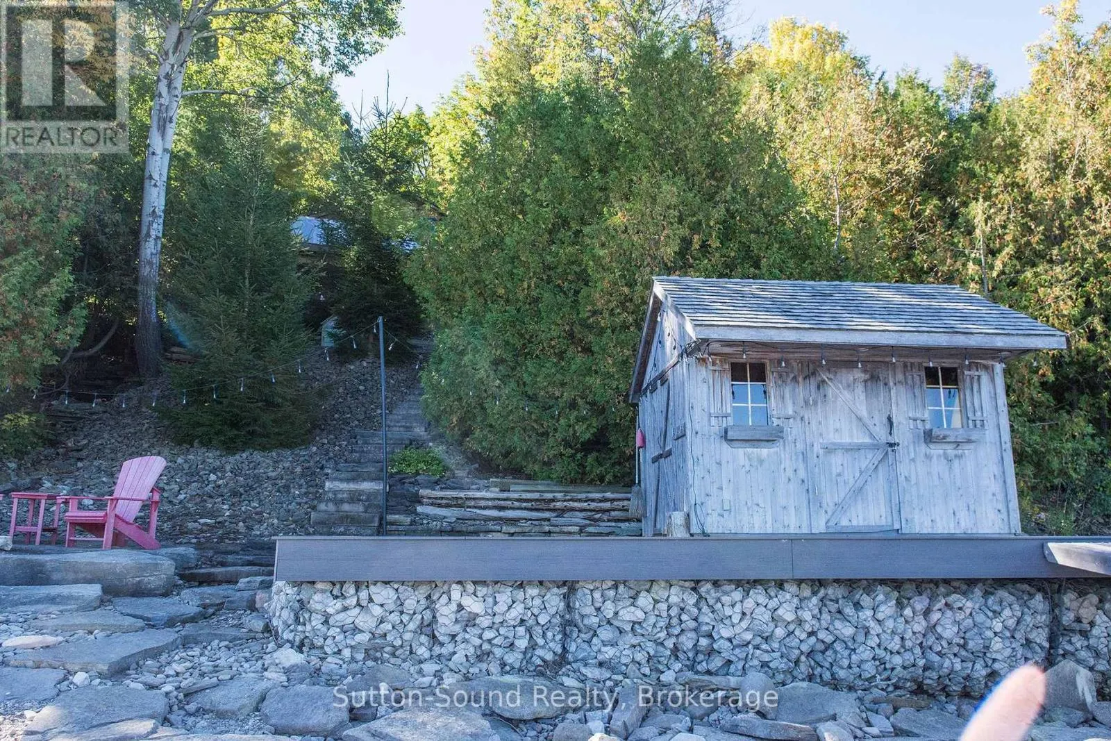 103 IVY DRIVE