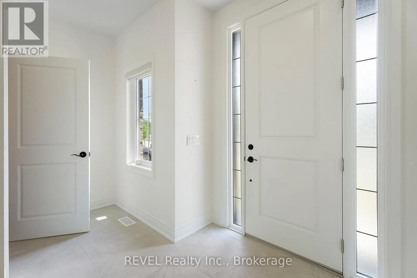 3532 CANFIELD CRESCENT