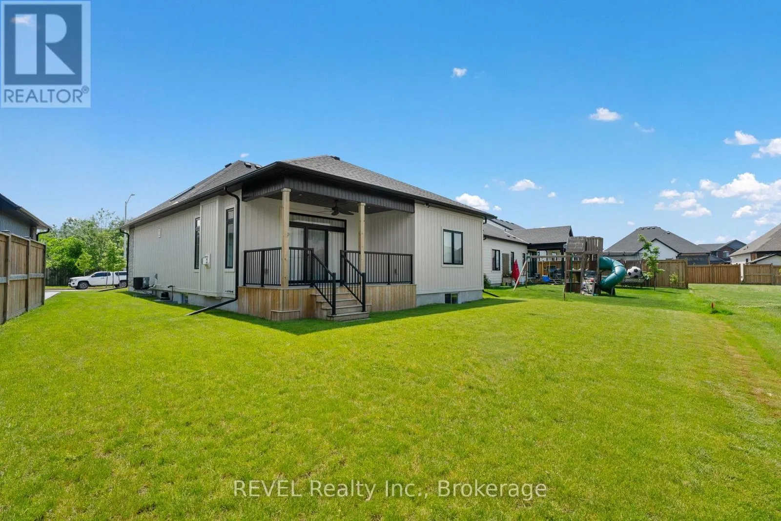 3532 CANFIELD CRESCENT