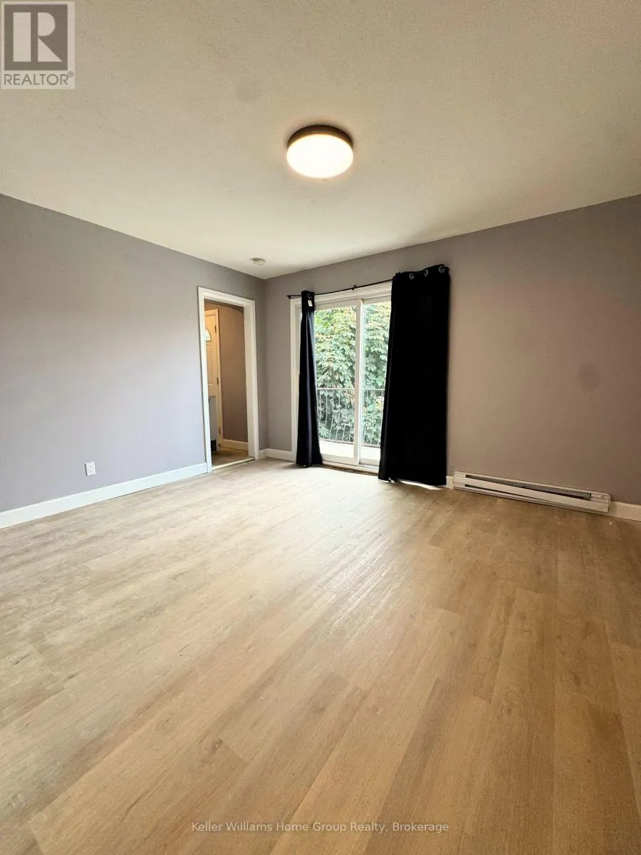 3 - 116 ELORA STREET S, #3