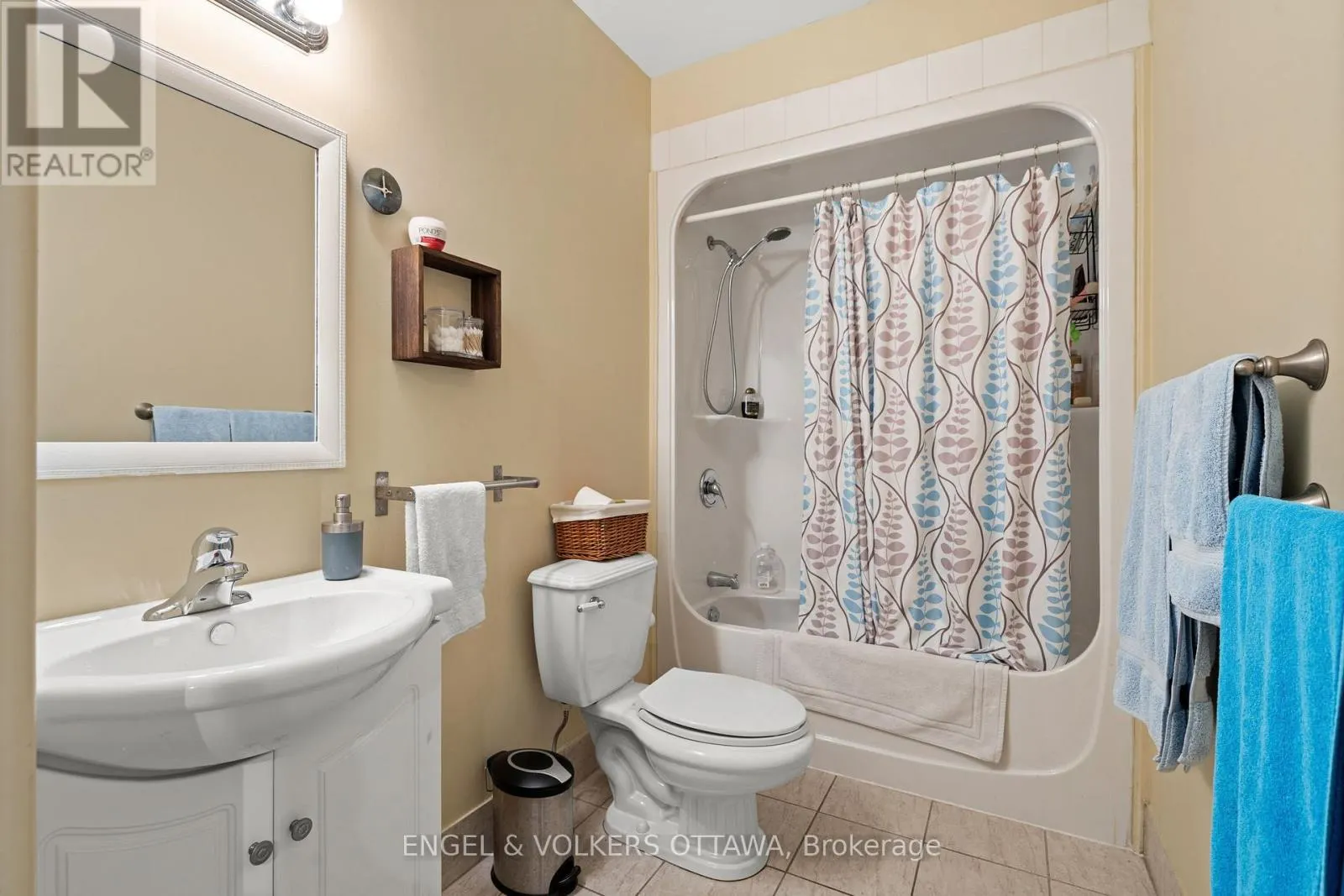 A & B - 116 CAMBRIDGE STREET N