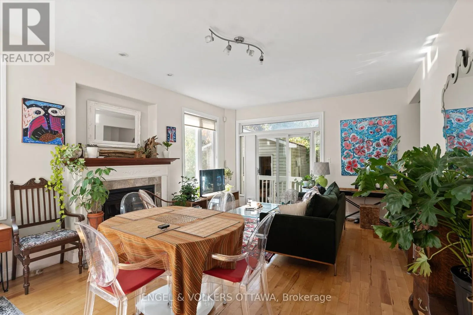 A & B - 116 CAMBRIDGE STREET N