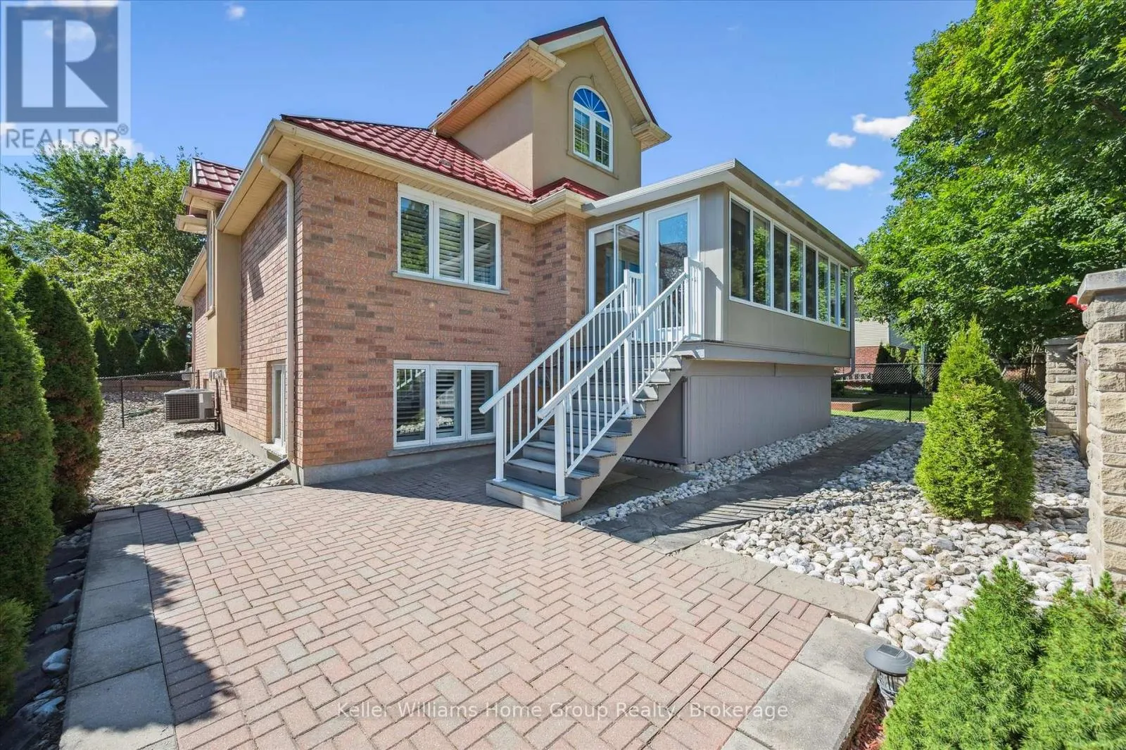 28 HARCOURT PLACE