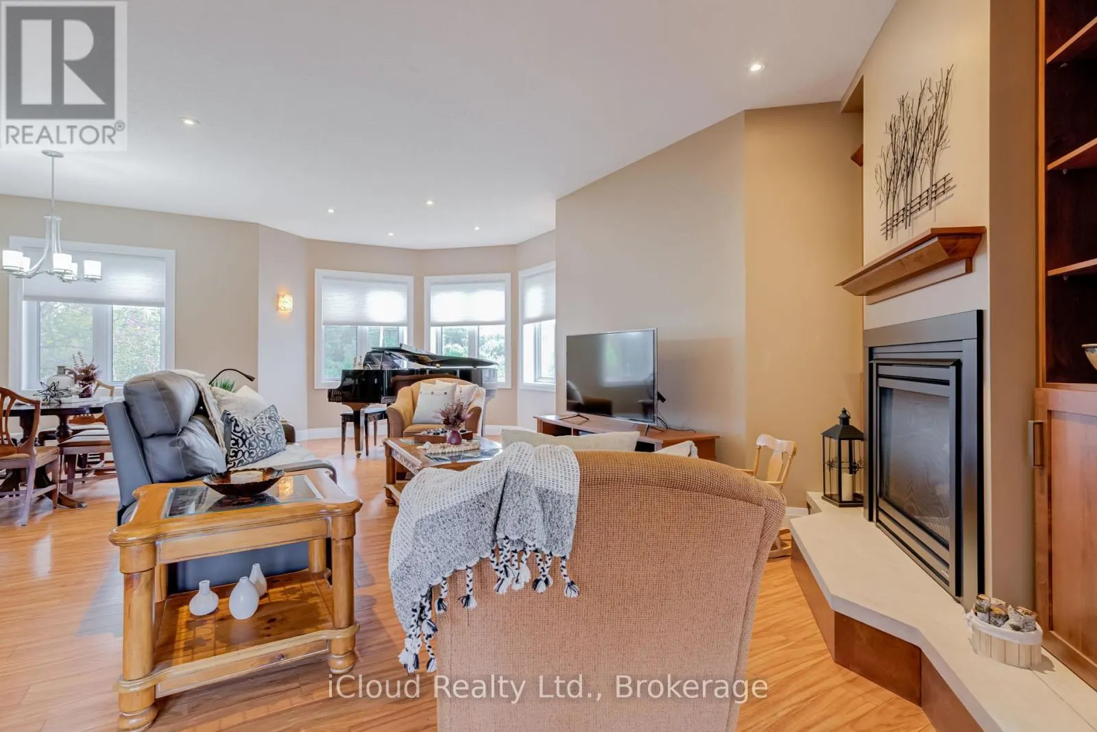 16 HIGHLAND ROAD