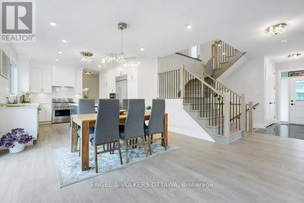 1010 CARDEN LANE