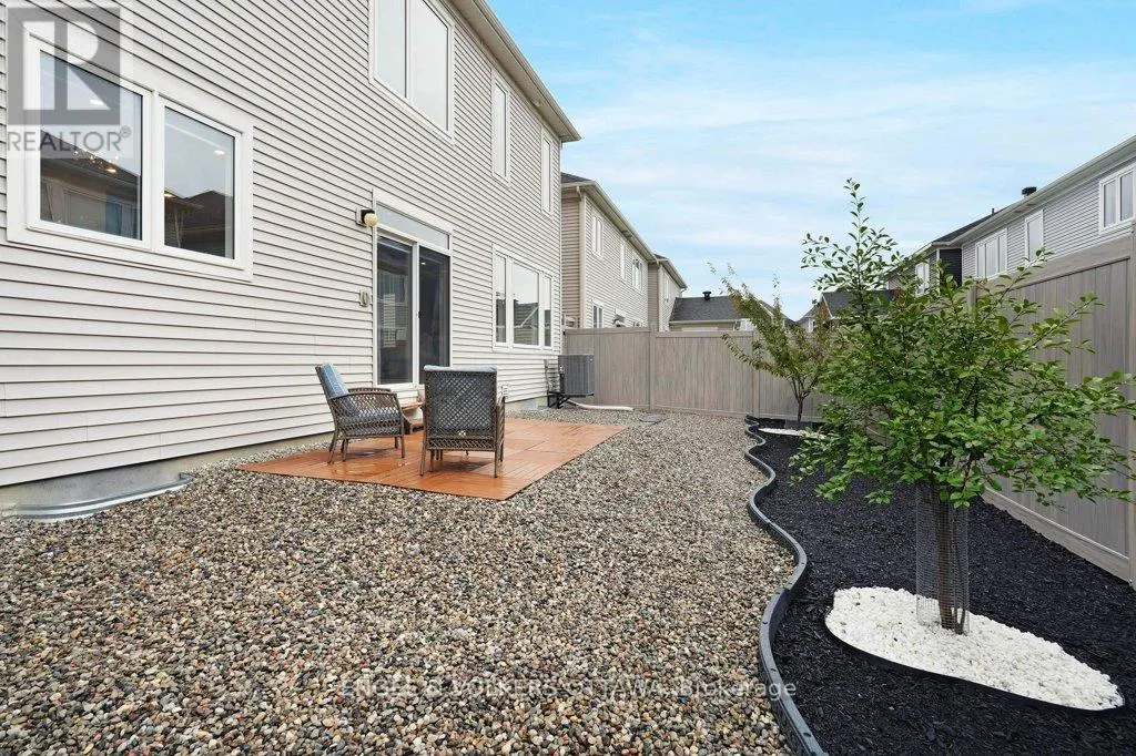 1010 CARDEN LANE