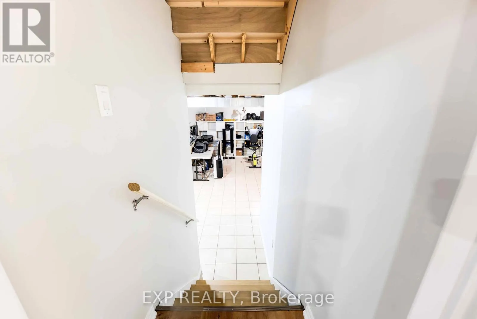 8583 FORESTVIEW BOULEVARD