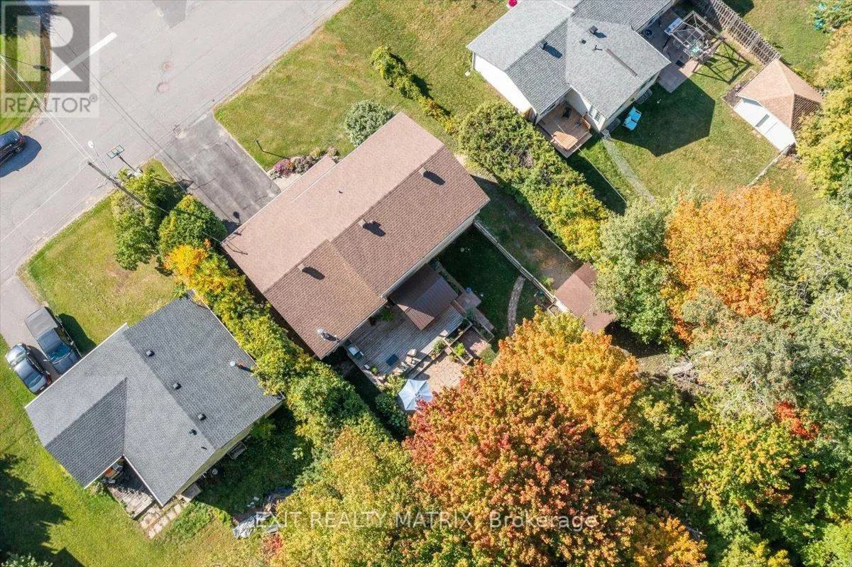 159 DUNLOP CRESCENT