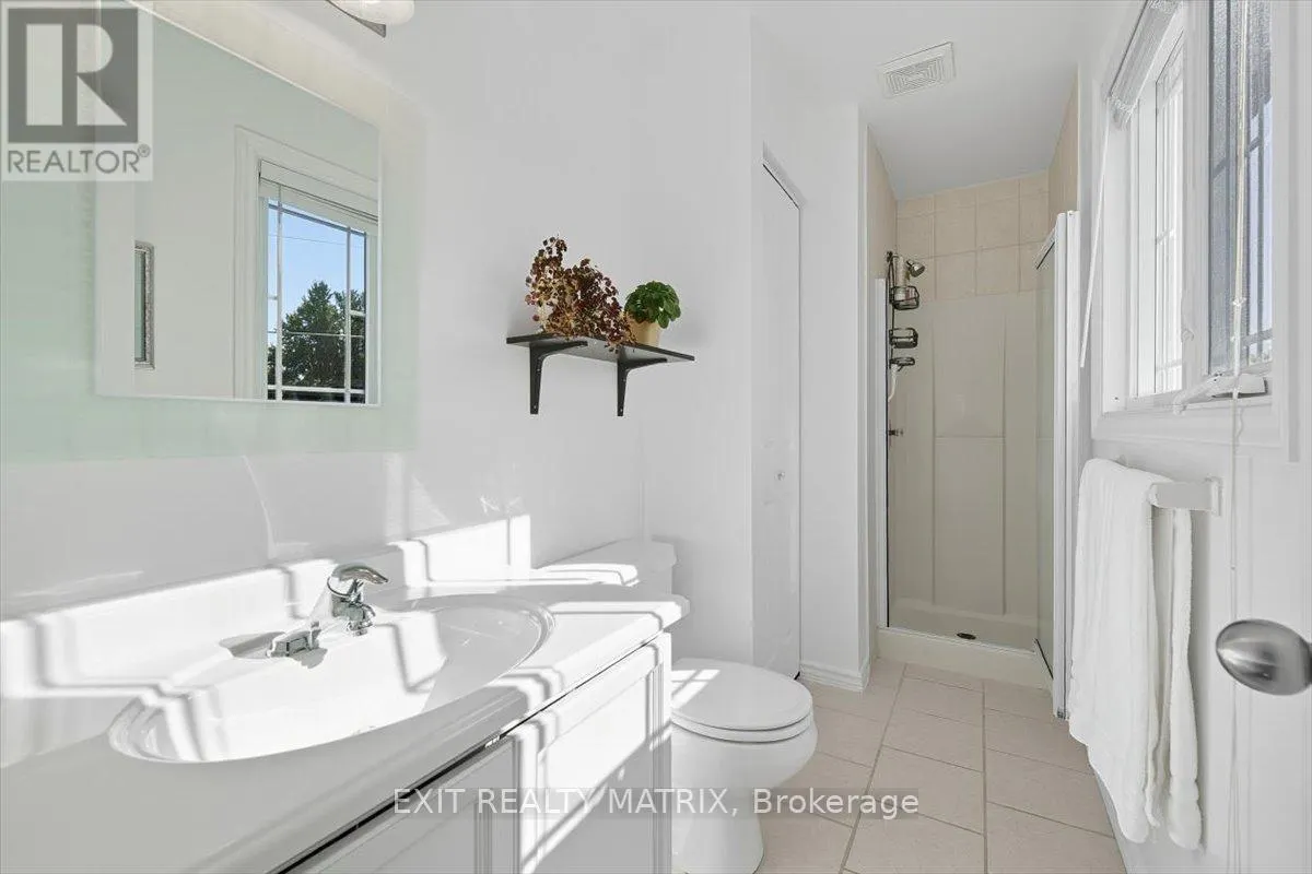 159 DUNLOP CRESCENT