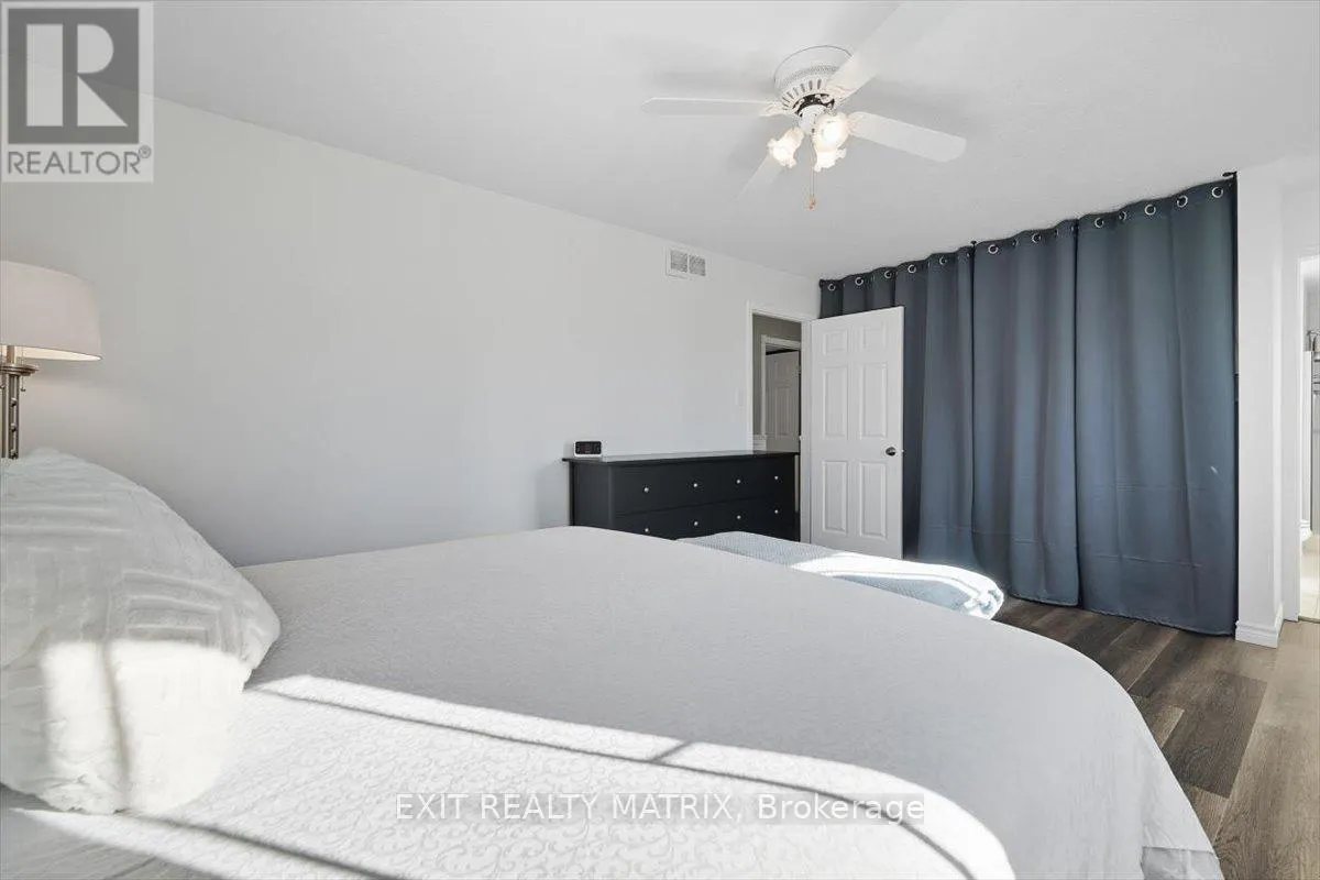 159 DUNLOP CRESCENT