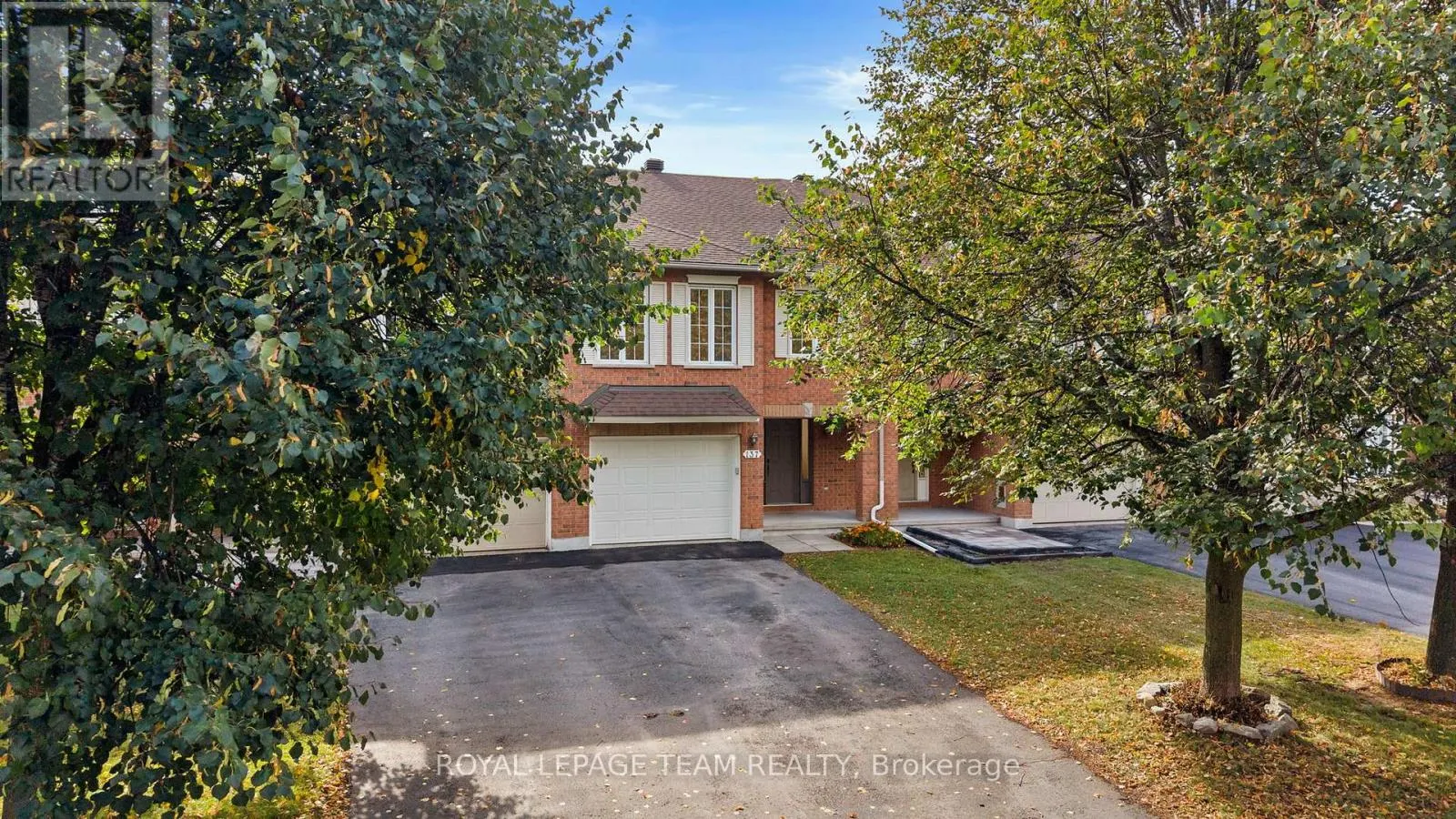 137 MACASSA CIRCLE