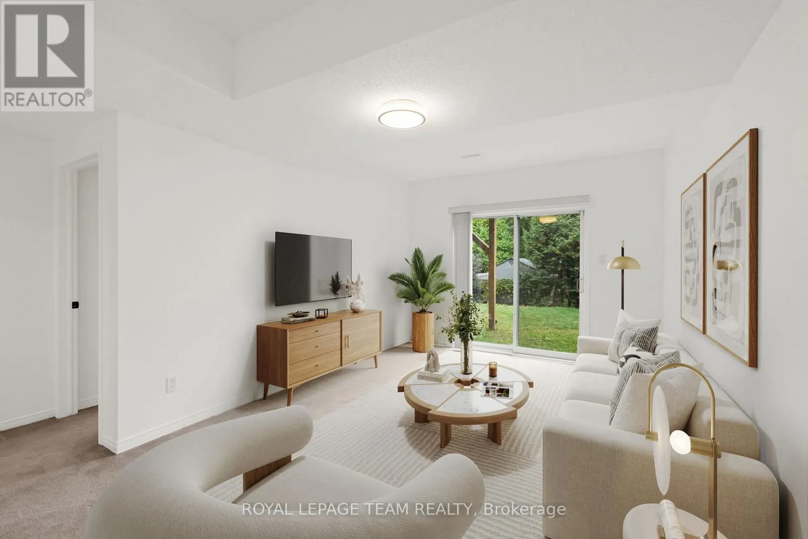 137 MACASSA CIRCLE