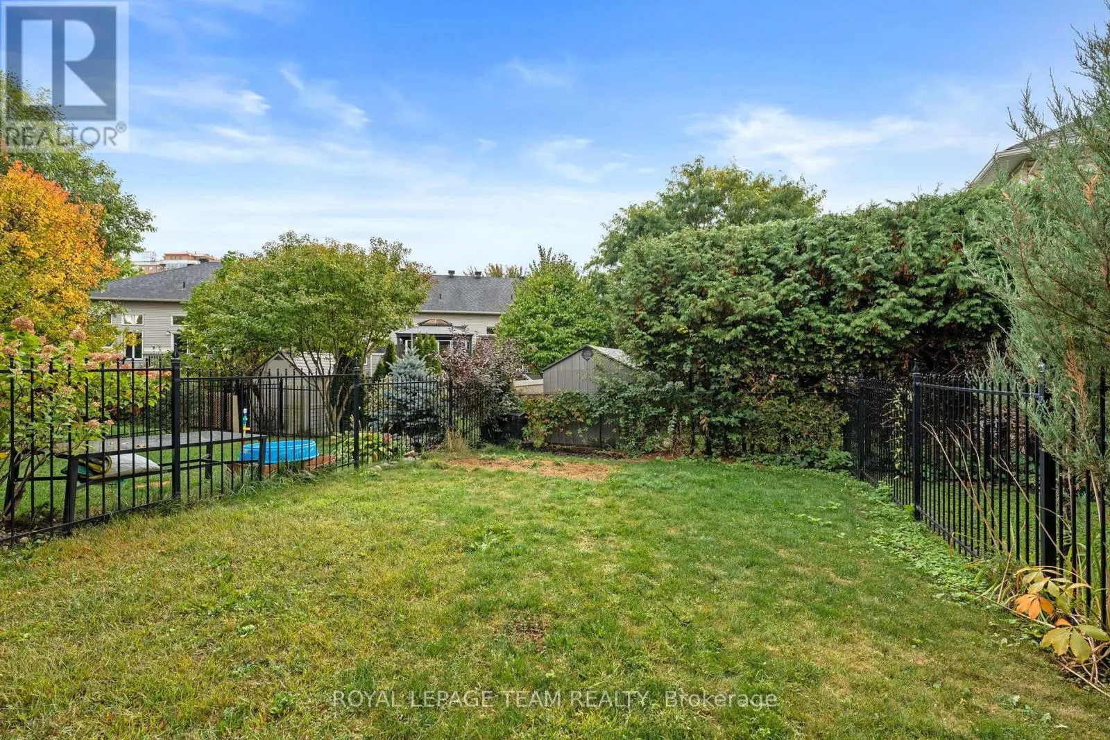 137 MACASSA CIRCLE