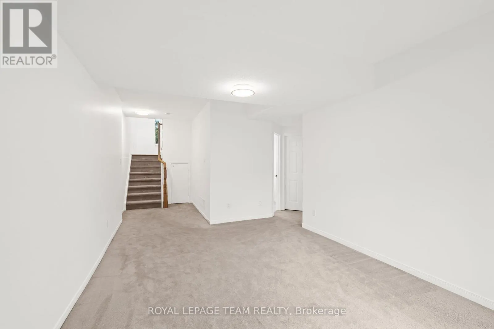 137 MACASSA CIRCLE