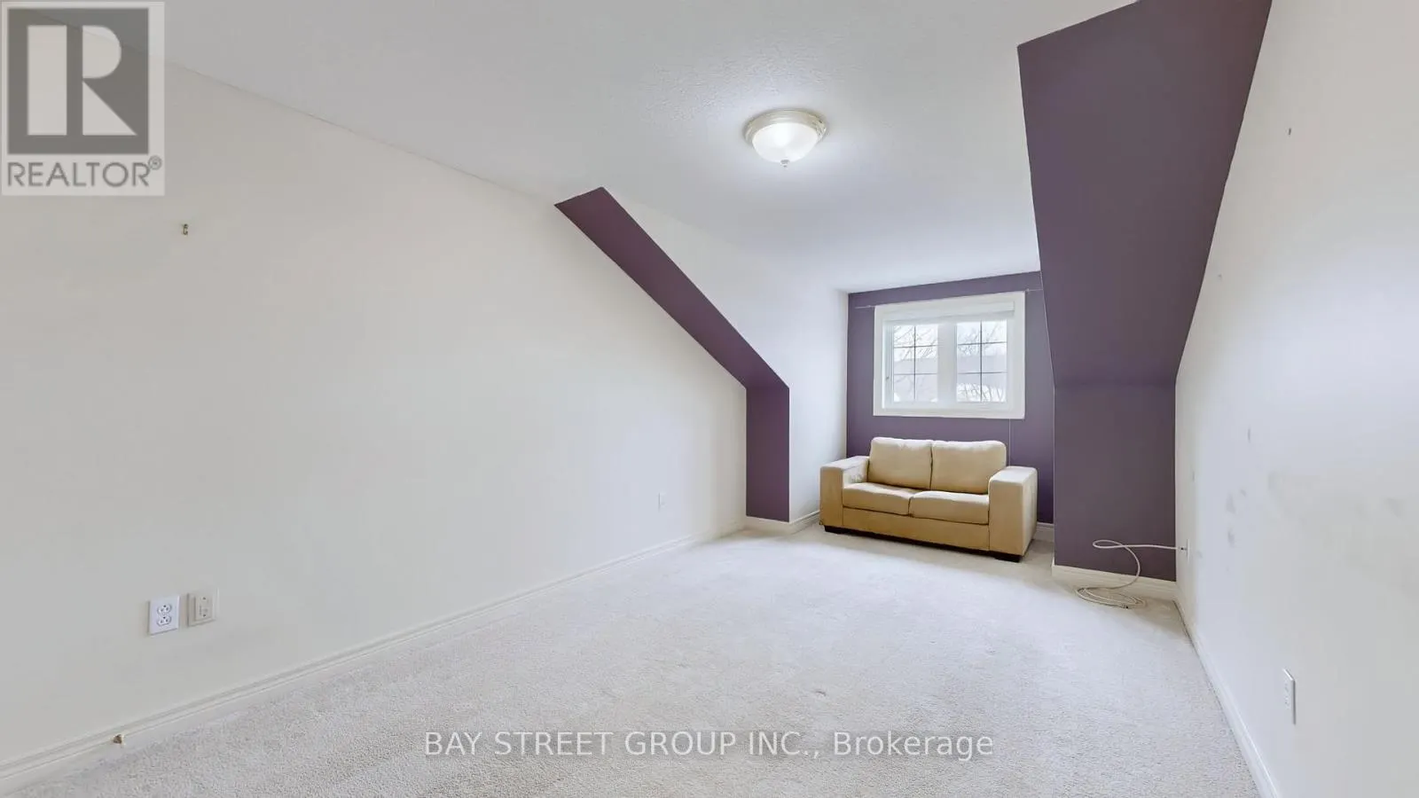 34 - 810 GOLF LINKS ROAD