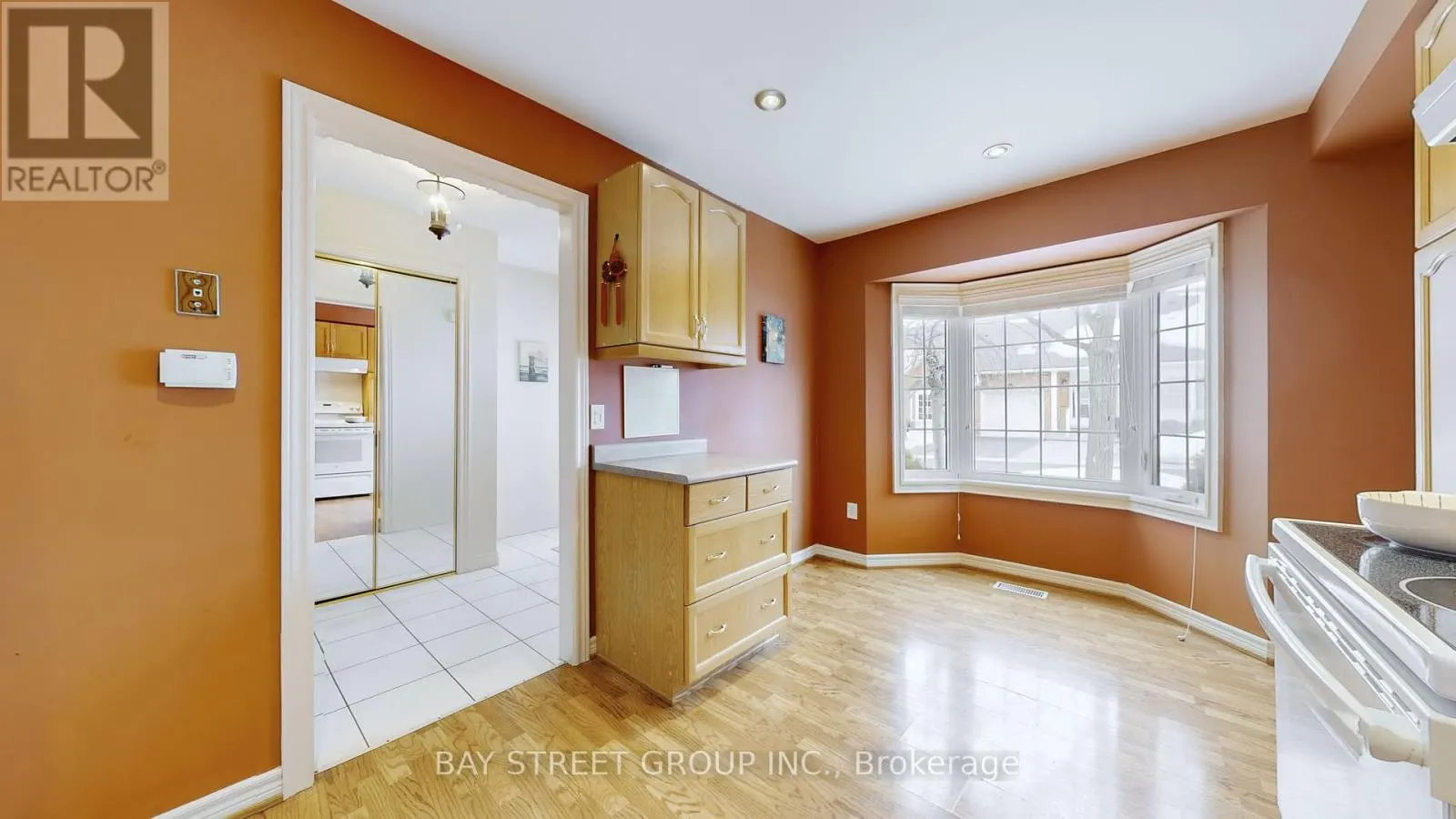 34 - 810 GOLF LINKS ROAD