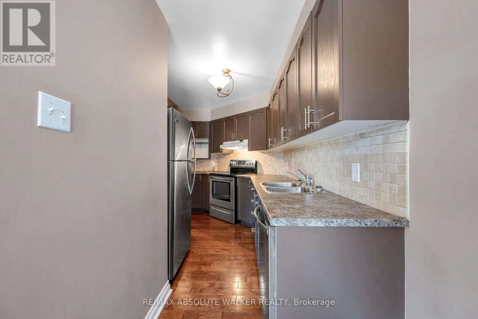 1647 LOCKSLEY LANE