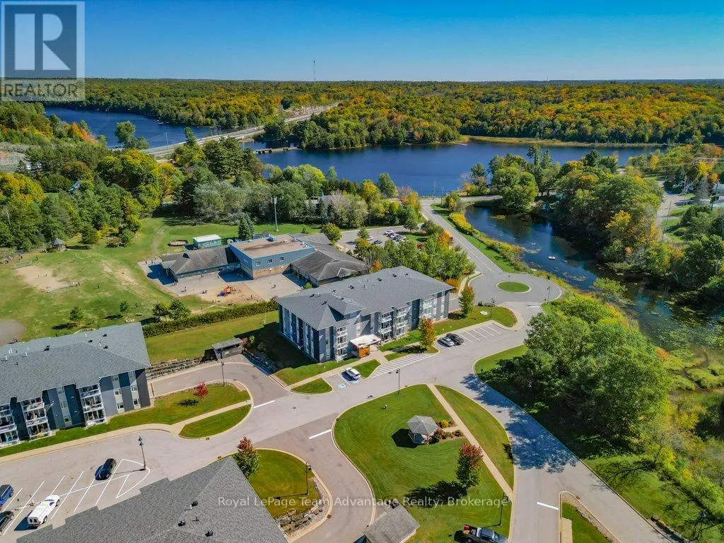 203 - 20A SILVER BIRCH COURT, #203