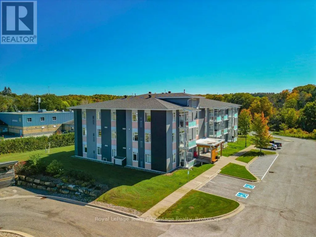 203 - 20A SILVER BIRCH COURT, #203