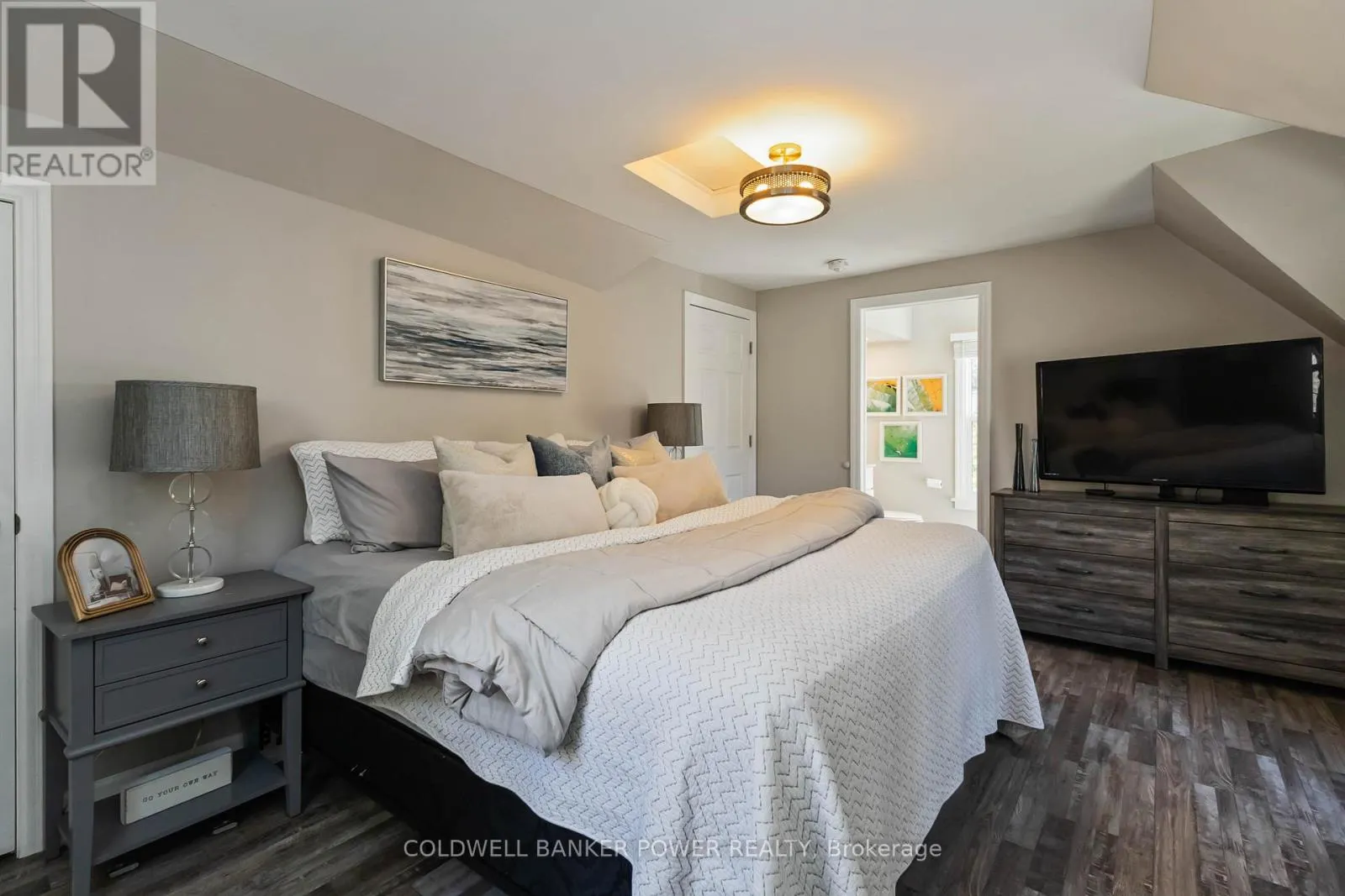 145 ELWORTHY AVENUE