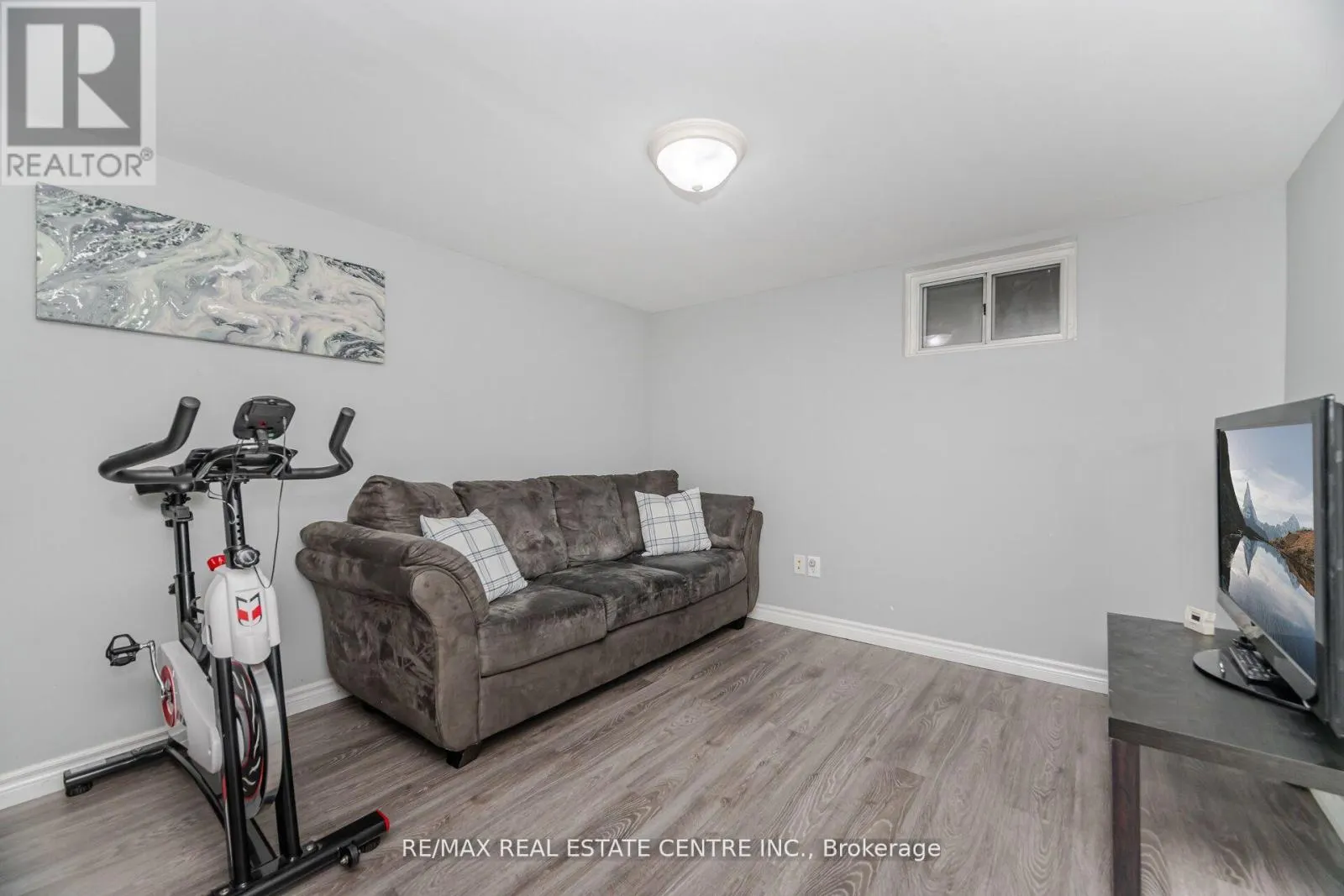 19 SENECA DRIVE