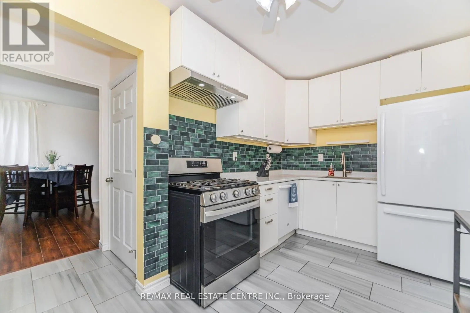19 SENECA DRIVE