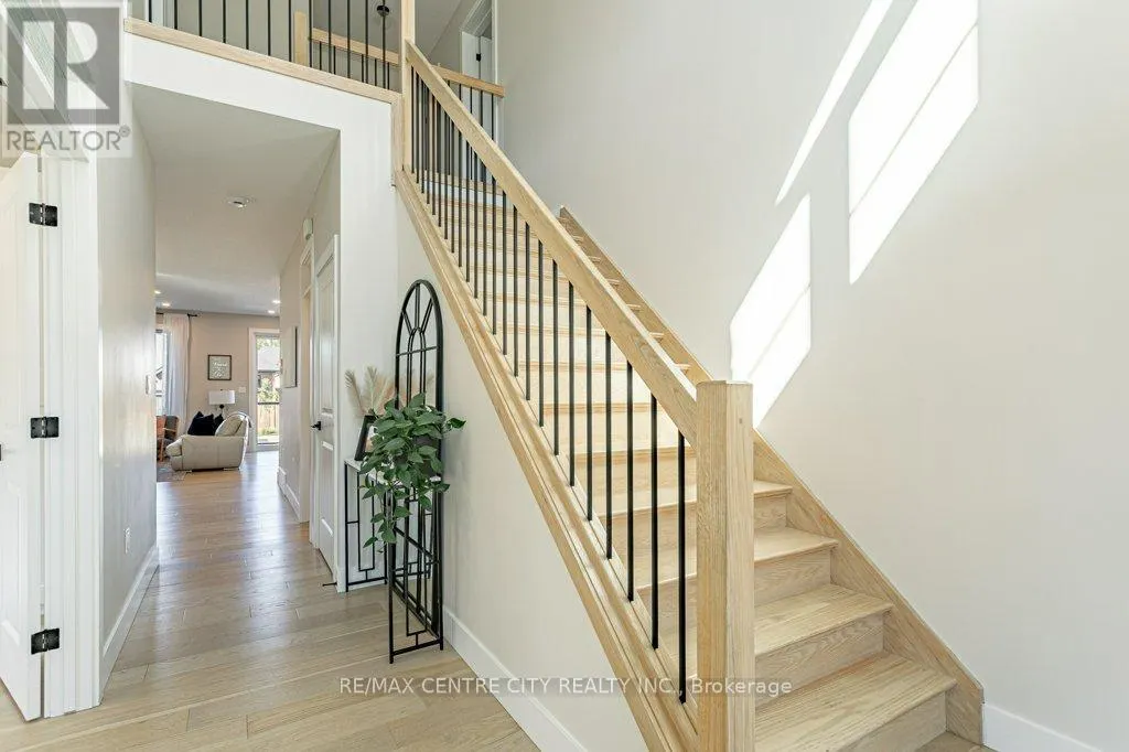 100 FOXBOROUGH PLACE