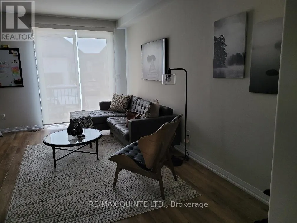 10 - 80 MARSH AVENUE, #10