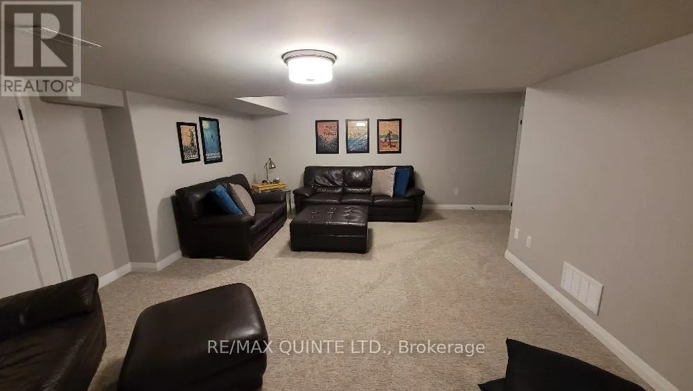 10 - 80 MARSH AVENUE, #10
