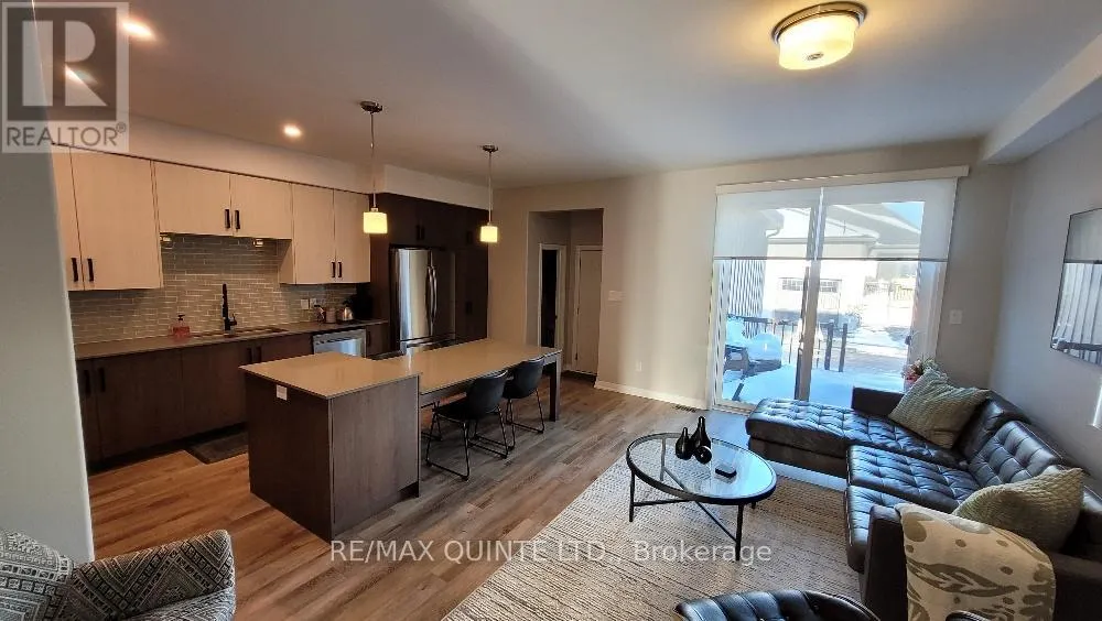 10 - 80 MARSH AVENUE, #10