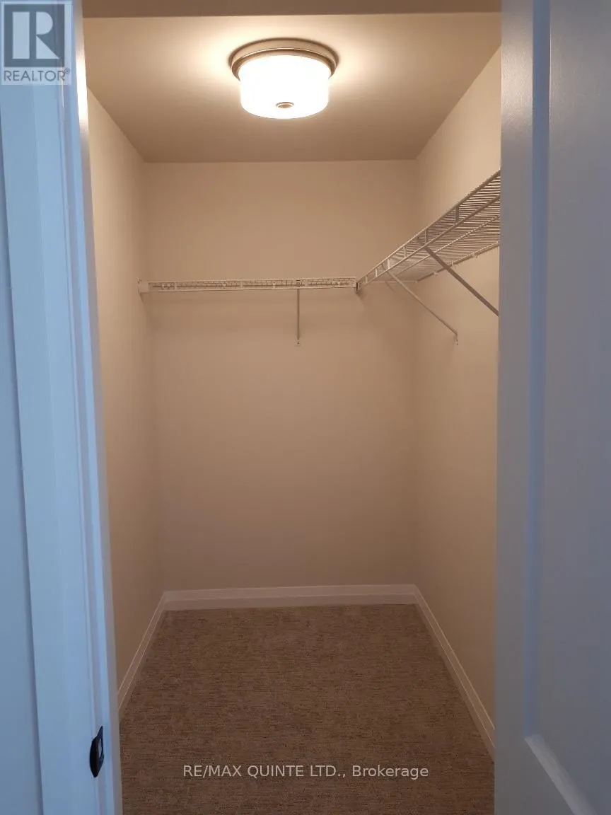 10 - 80 MARSH AVENUE, #10