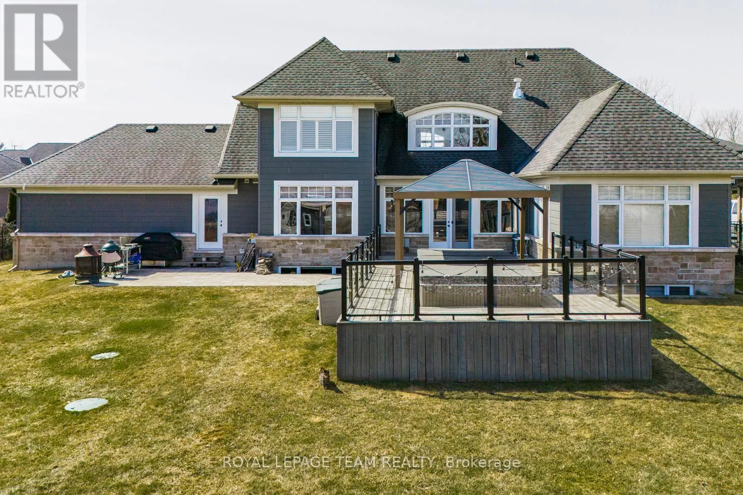 213 CABRELLE PLACE E