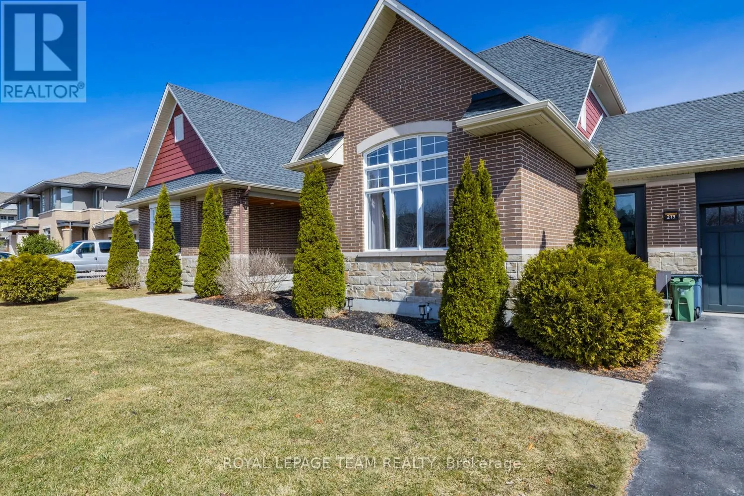 213 CABRELLE PLACE E