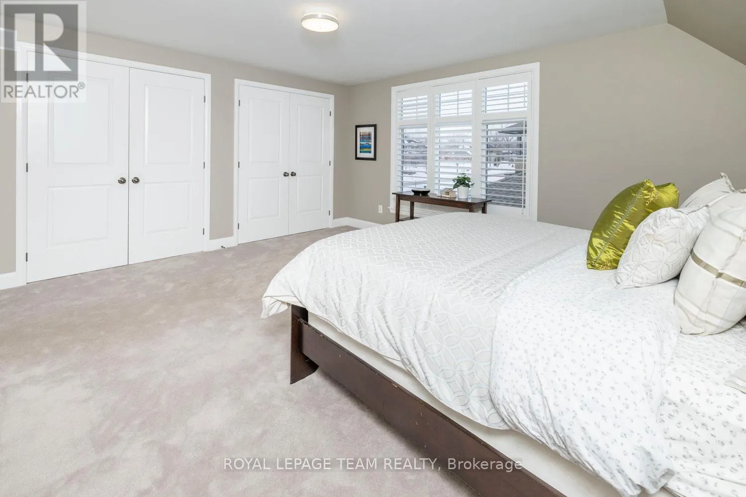 213 CABRELLE PLACE E