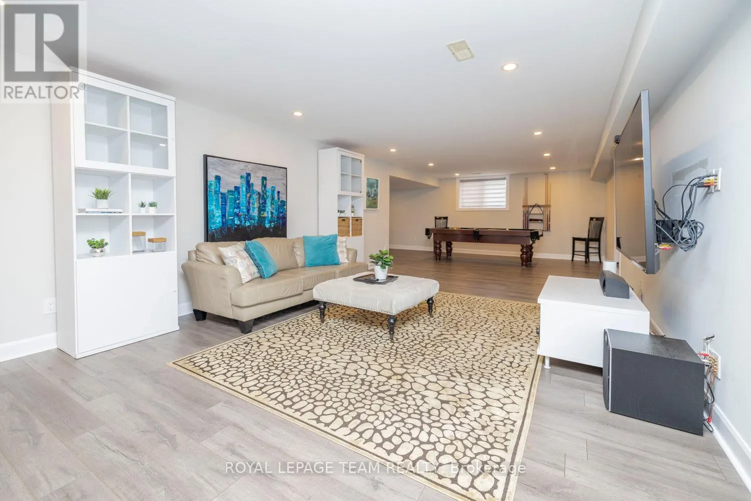 213 CABRELLE PLACE E