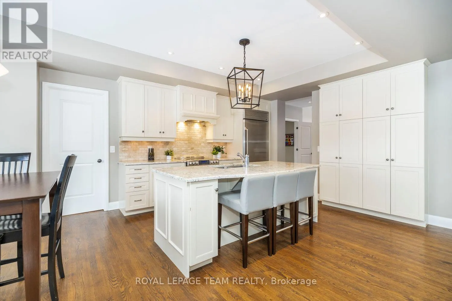 213 CABRELLE PLACE E