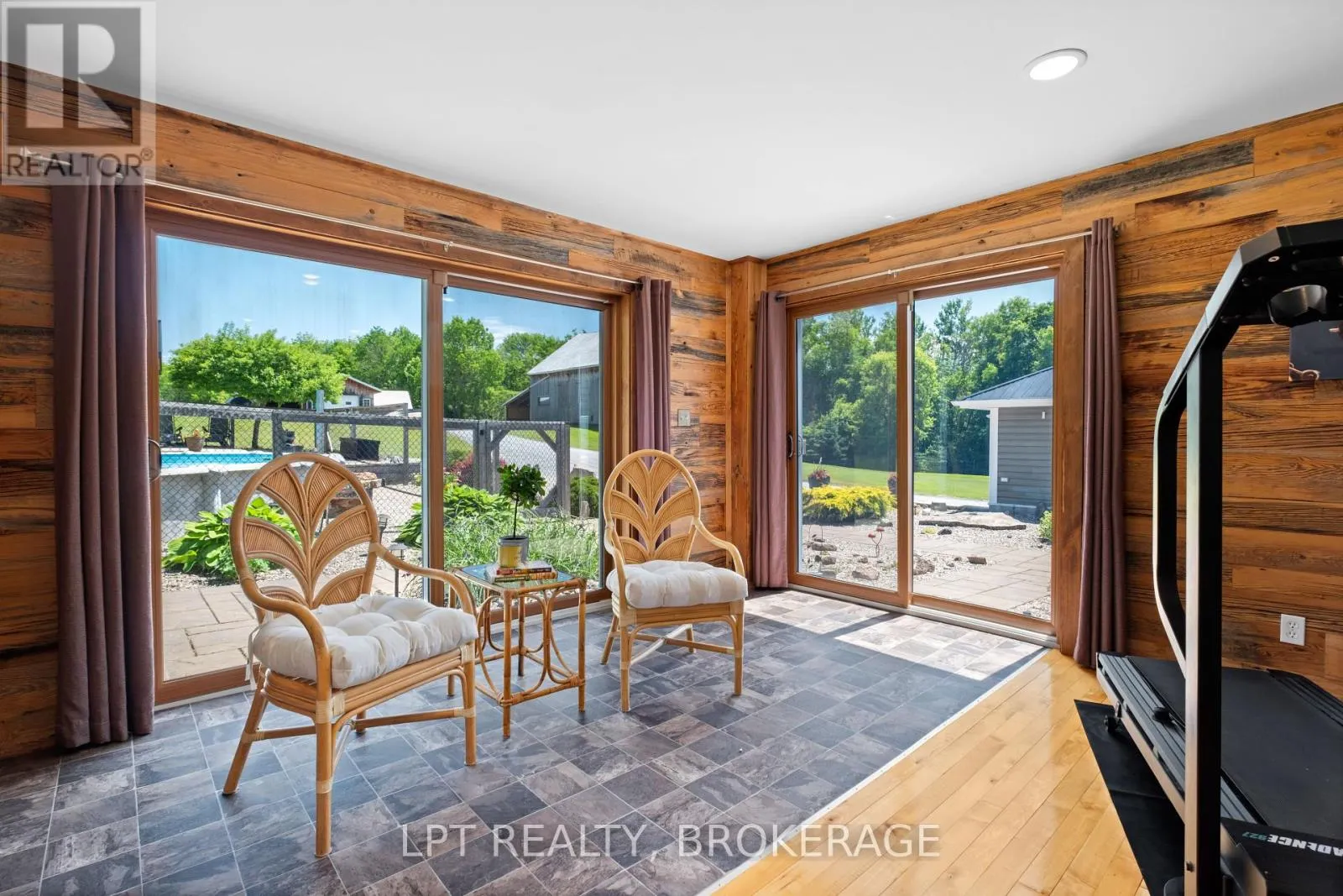 1758 FORTY FOOT ROAD