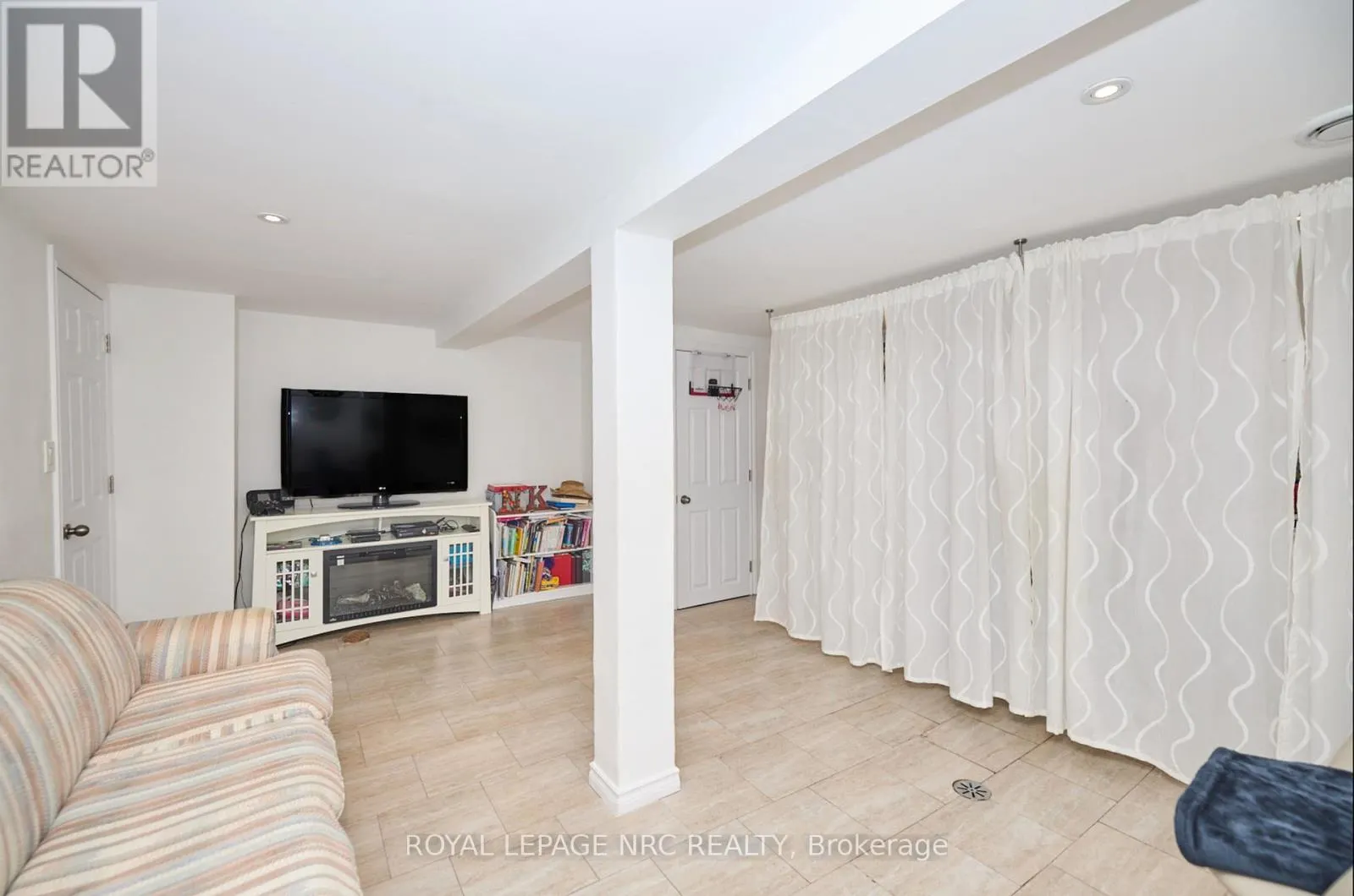 28 RAMSEY STREET E