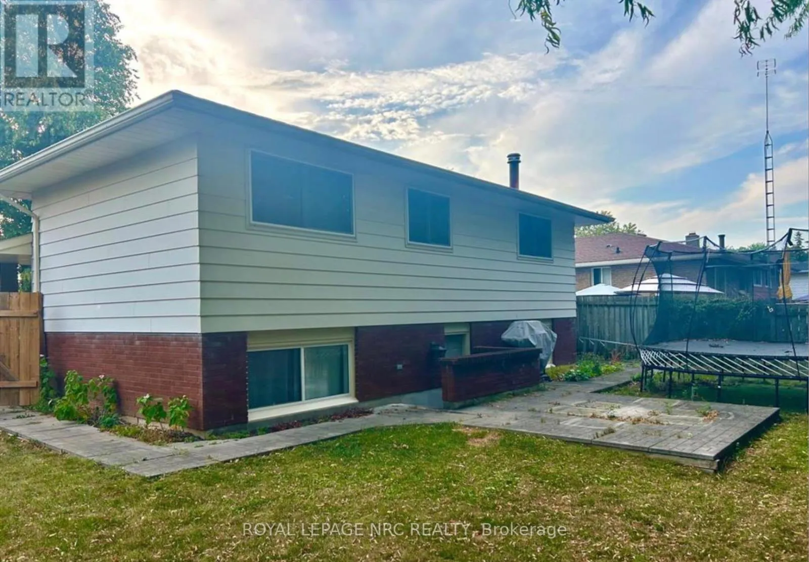 28 RAMSEY STREET E