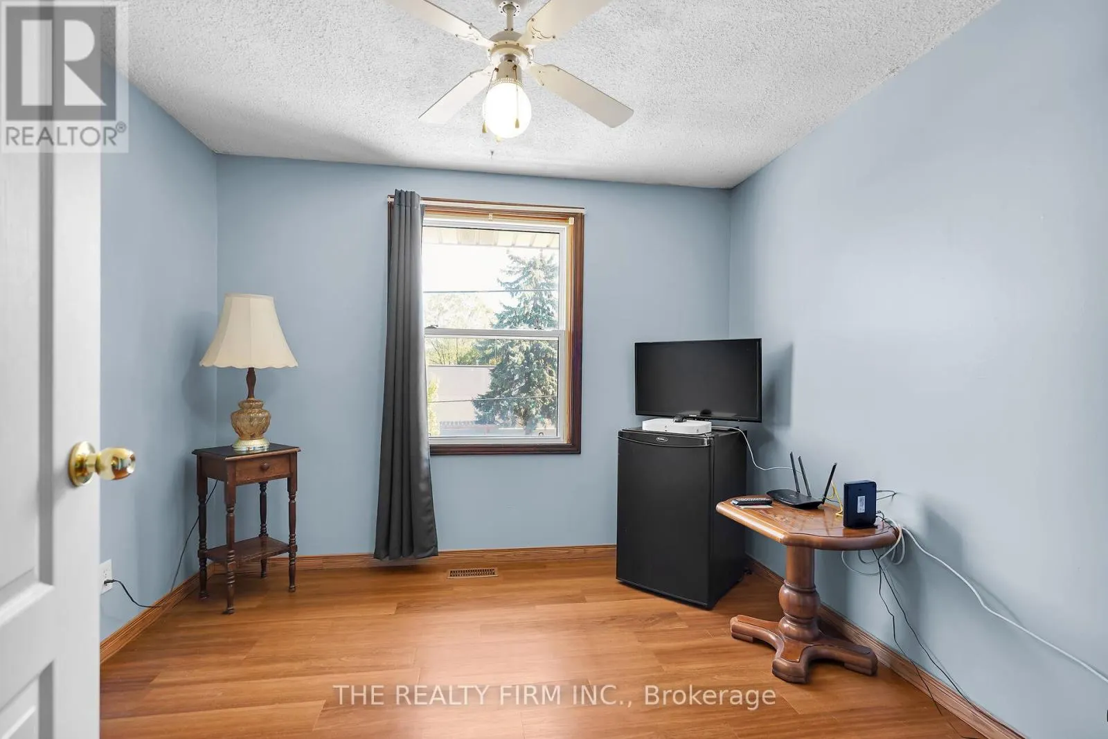 86 MACKAY AVENUE