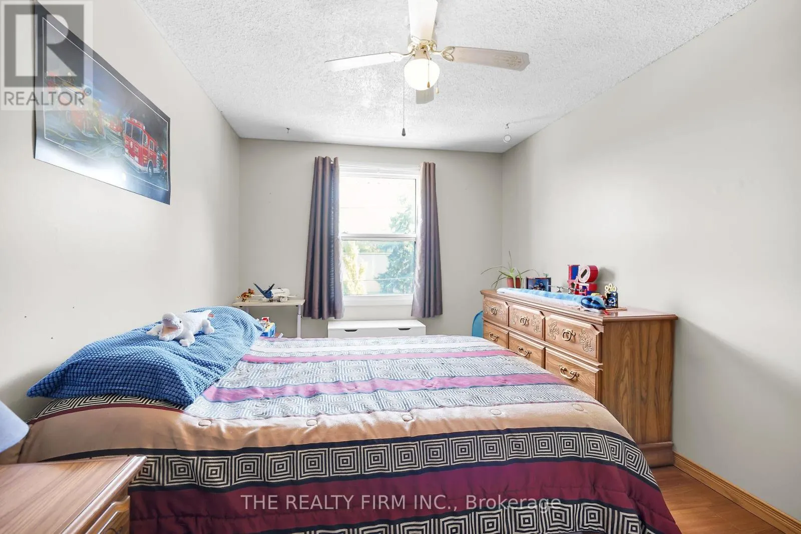86 MACKAY AVENUE