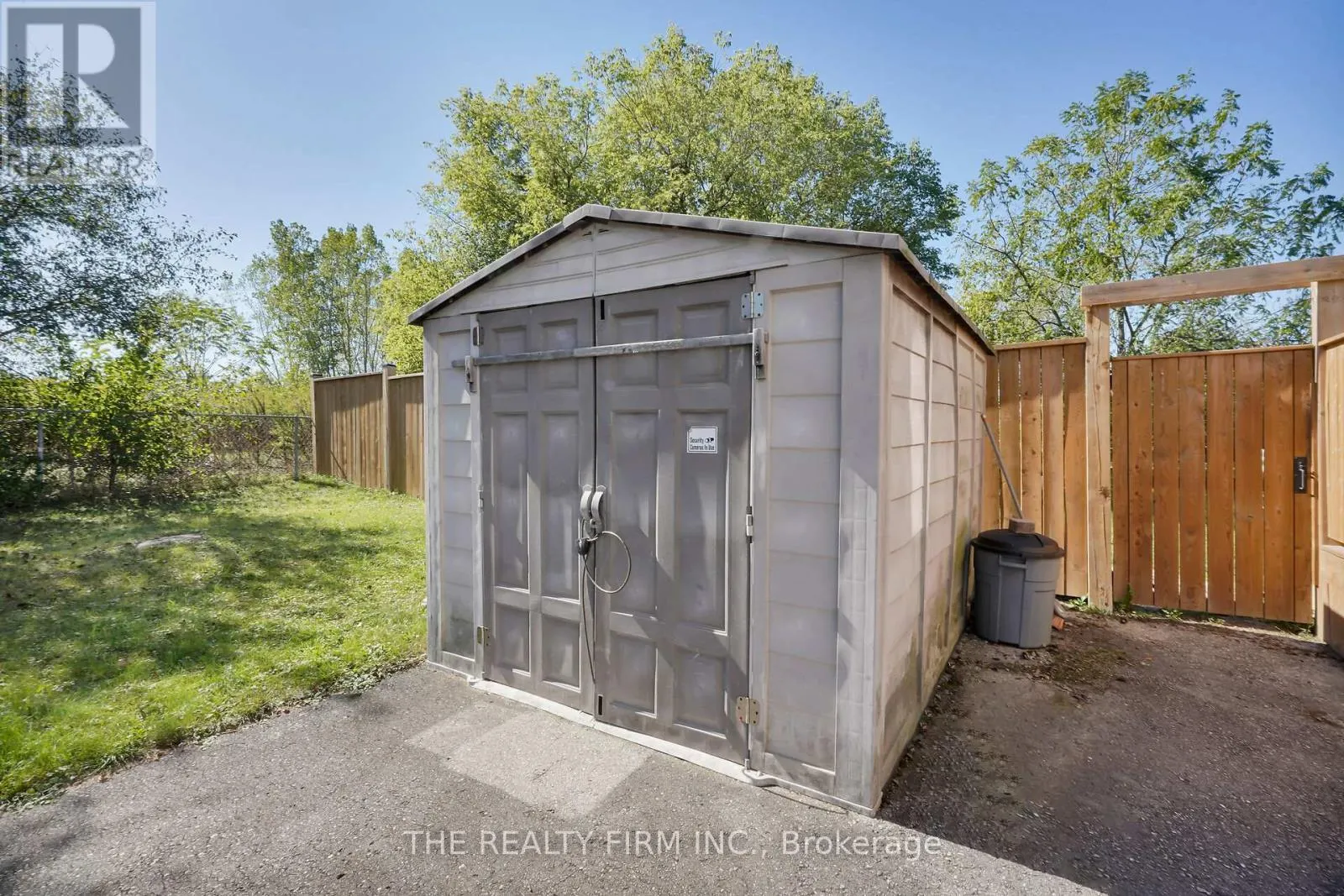 86 MACKAY AVENUE