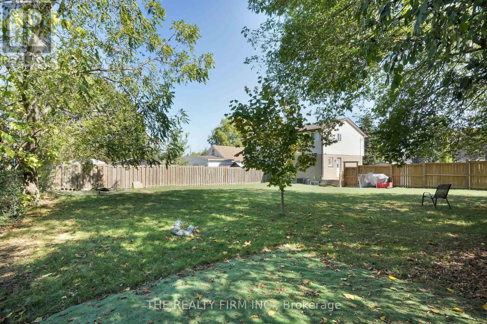 86 MACKAY AVENUE