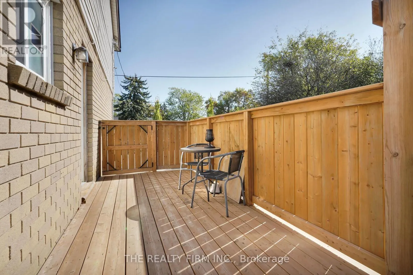 86 MACKAY AVENUE